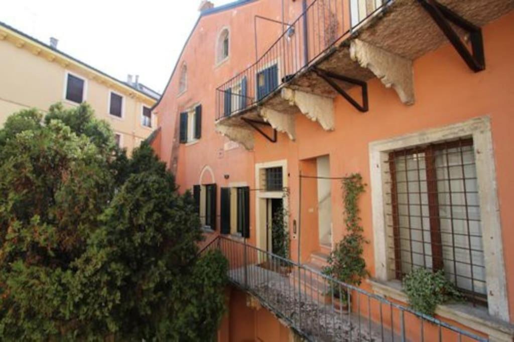 Abbraccio Di Verona Kültér fotó